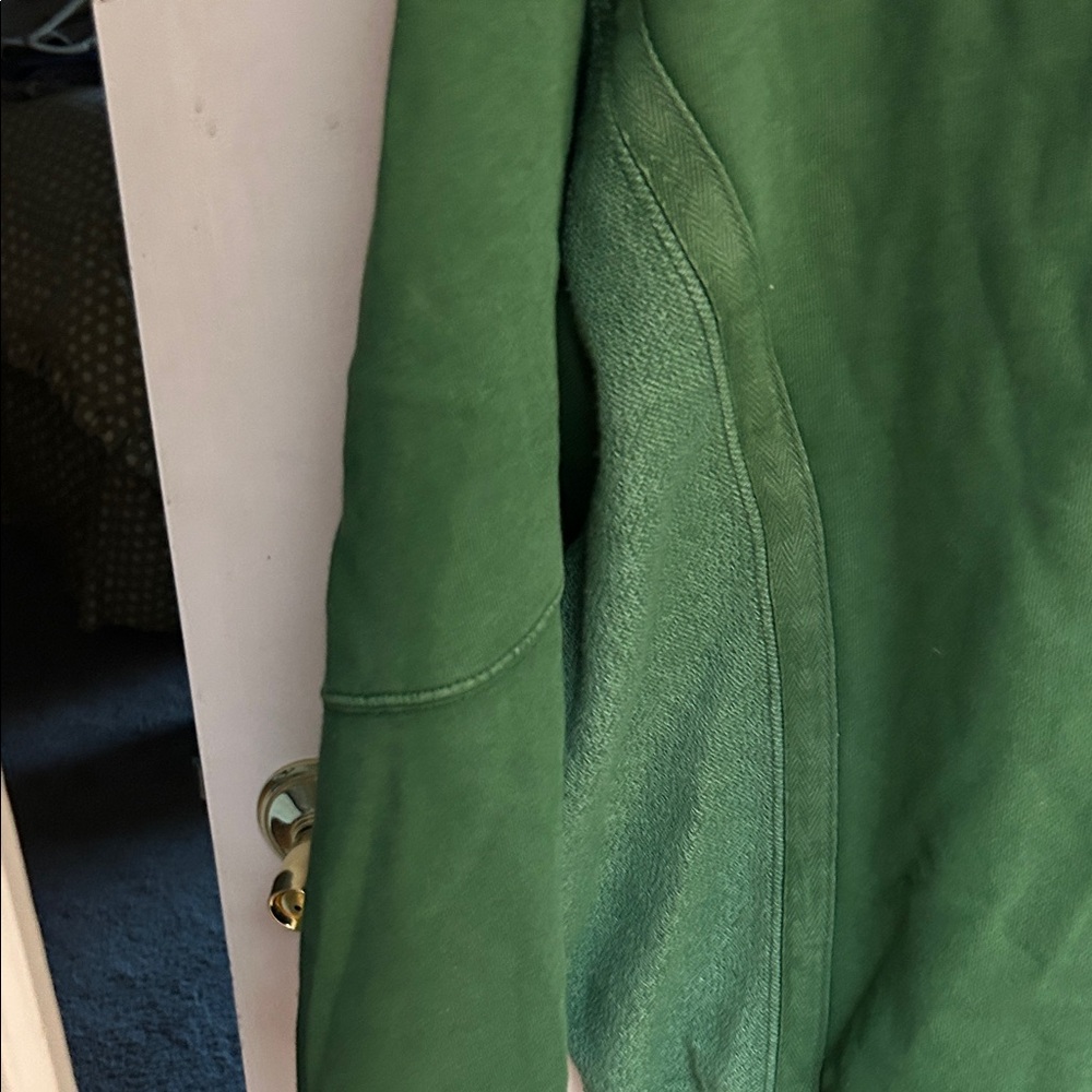 Oversized Sweatshirt (NWT) - Picture 6 of 9